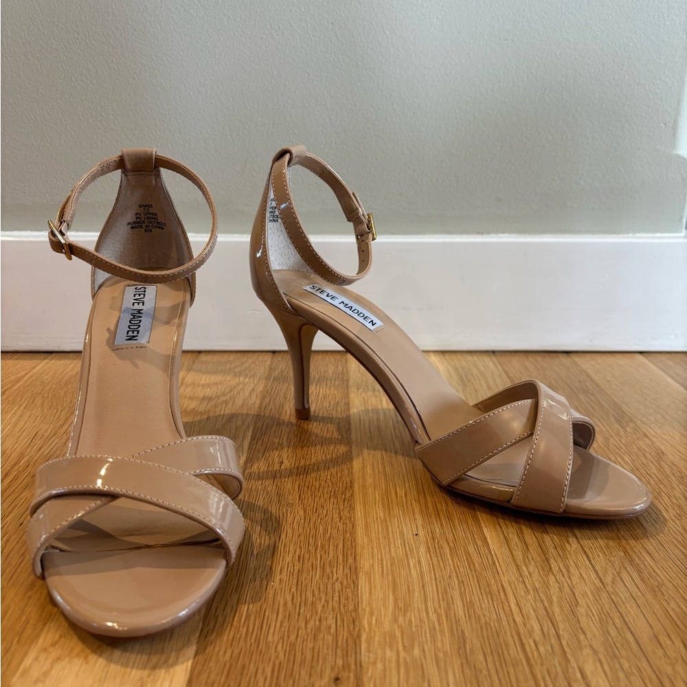 Steve Madden Nude Patent Heels -size 7.5